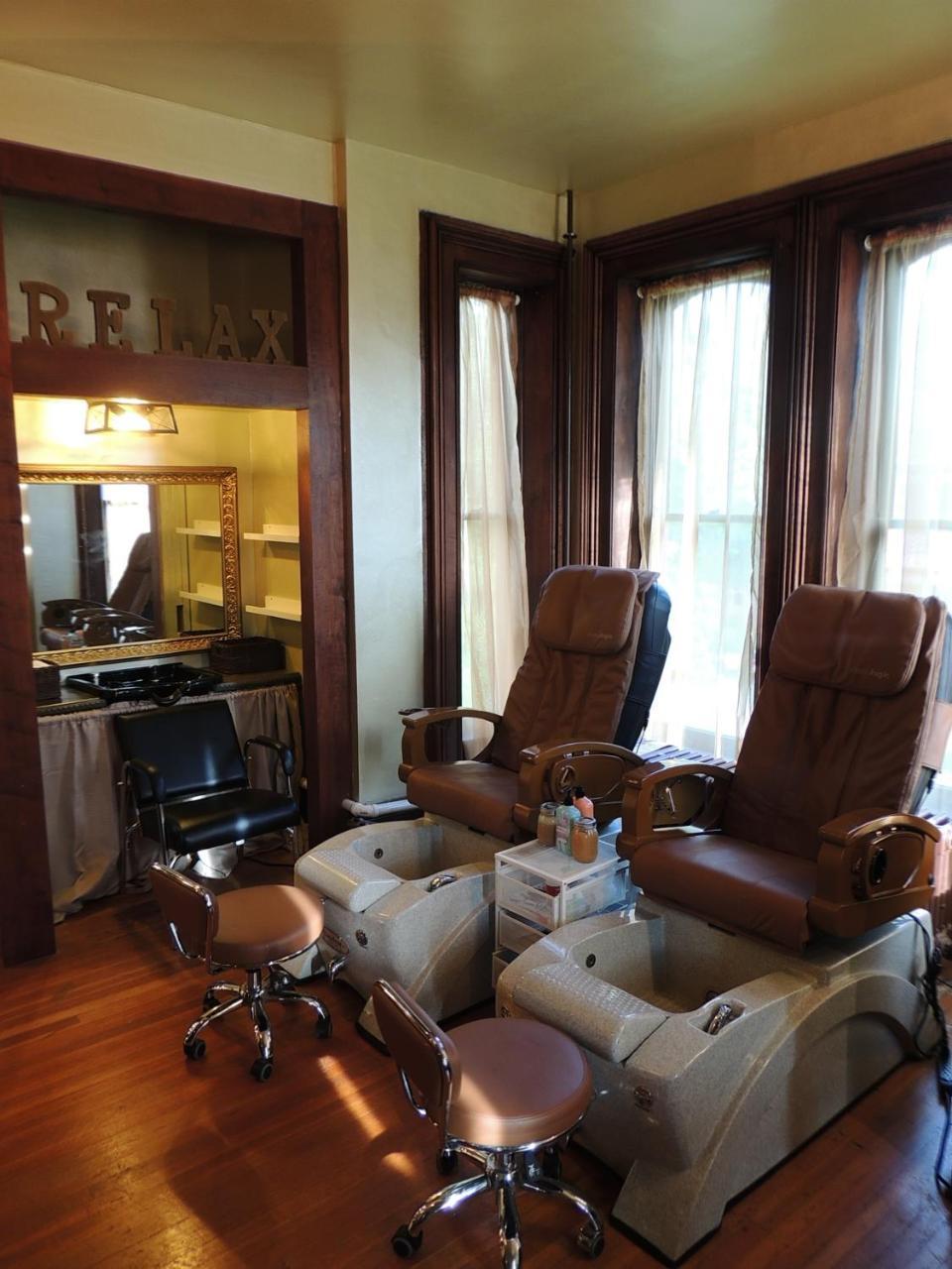 Lyons Twin Mansions Hotel Fort Scott Bagian luar foto