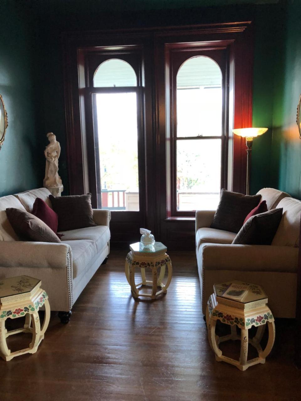 Lyons Twin Mansions Hotel Fort Scott Bagian luar foto