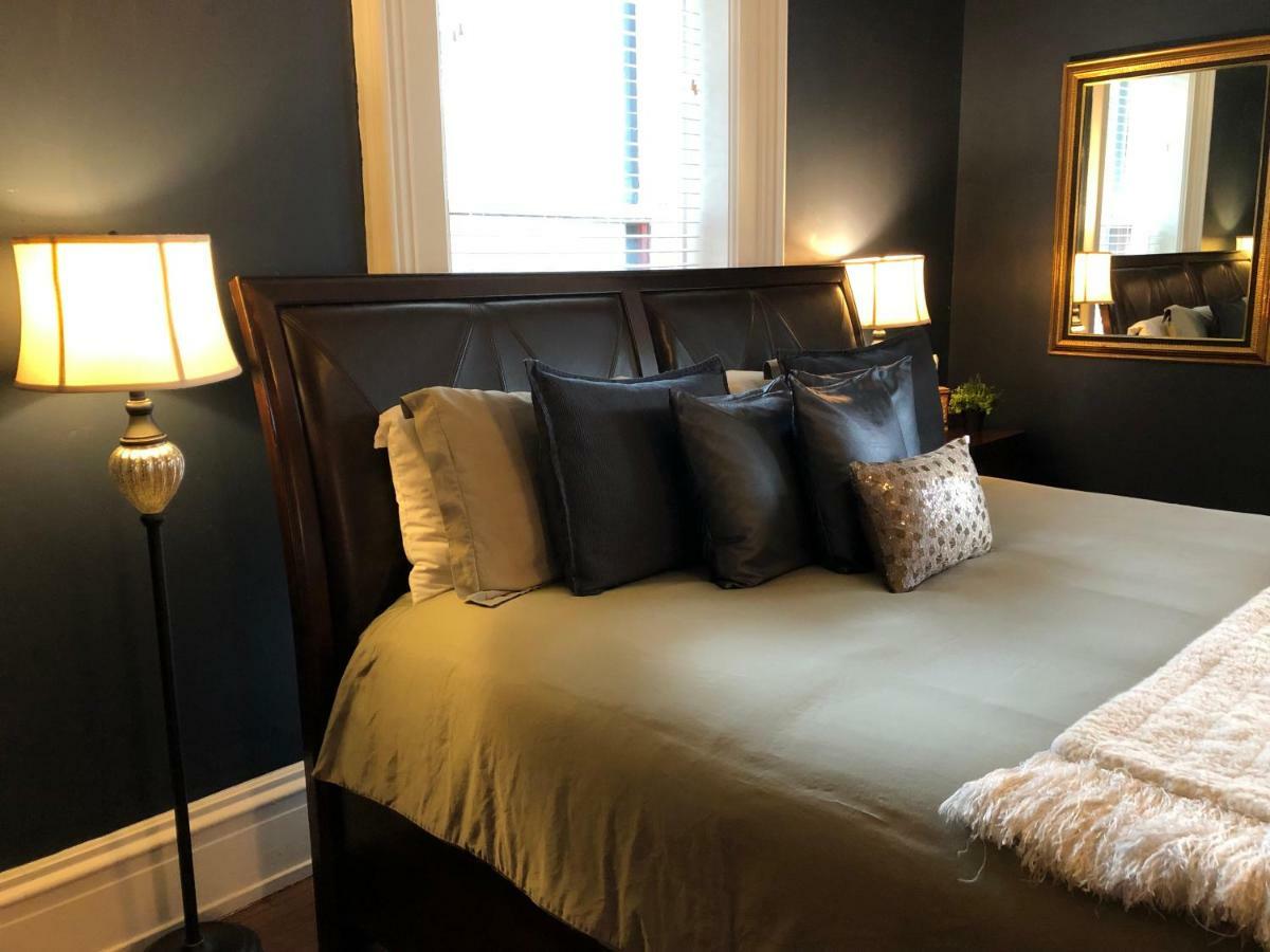 Lyons Twin Mansions Hotel Fort Scott Bagian luar foto