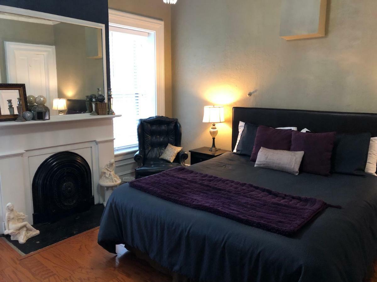 Lyons Twin Mansions Hotel Fort Scott Bagian luar foto